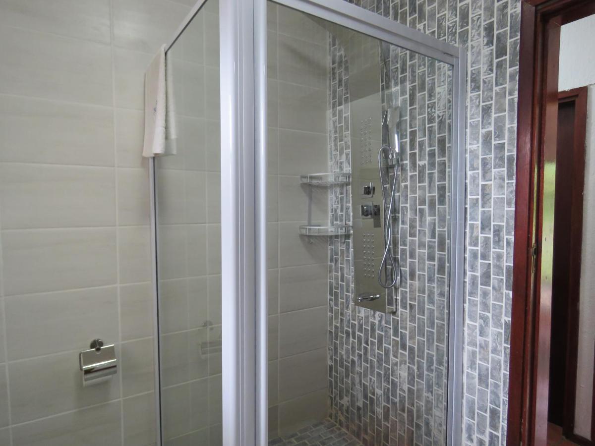 Beachcomber Bay Guest House In South Africa Margate Luaran gambar